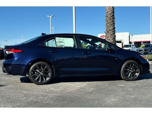 New 2026 Toyota Corolla SE image 3