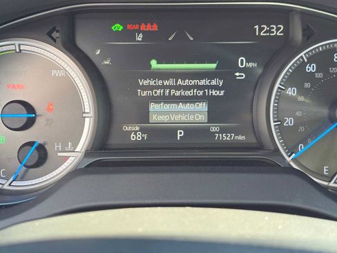 Used 2021 Toyota Venza XLE image 26