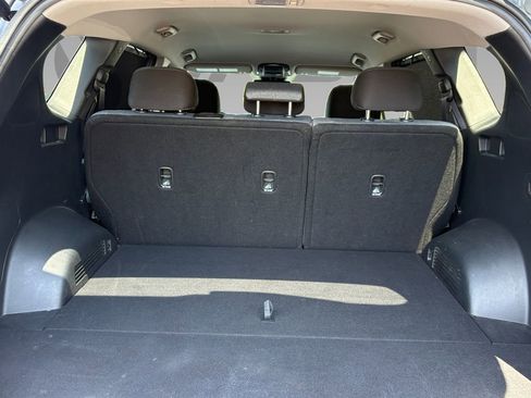 Used 2022 Hyundai Santa Fe Blue image 19