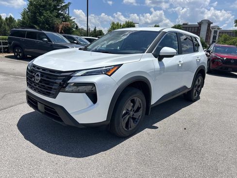 New 2026 Nissan Rogue SV FWD image 3
