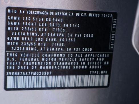 Certified 2023 Volkswagen Tiguan SE FWD image 31