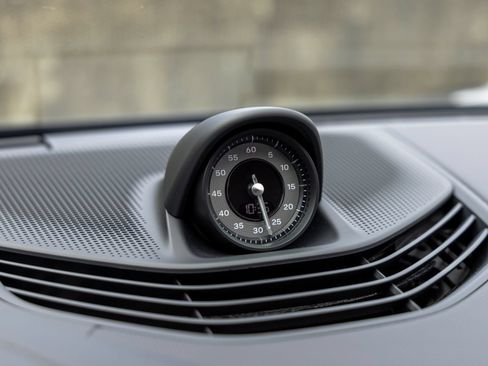 Certified 2025 Porsche Taycan RWD image 33