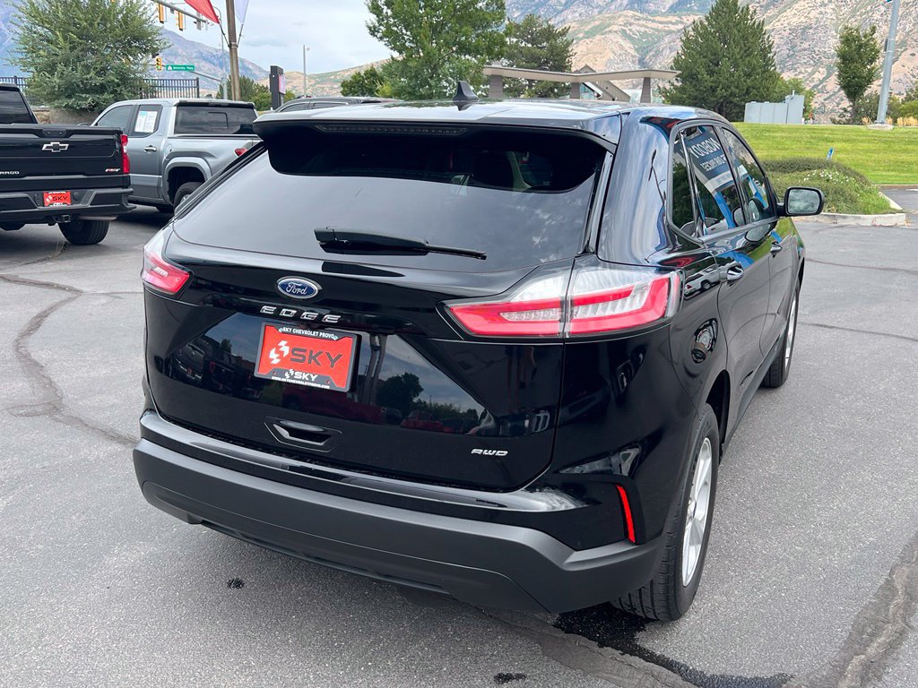 Used 2022 Ford Edge SE AWD/4WD image 9
