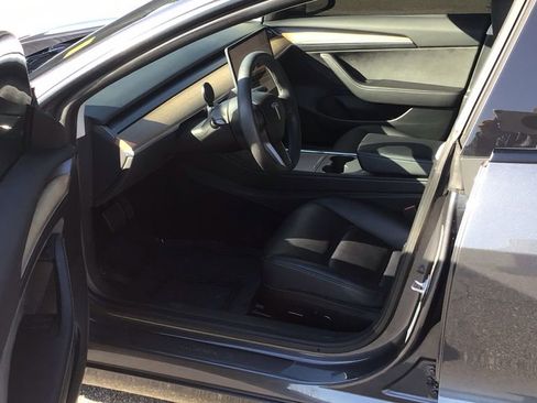 Used 2023 Tesla Model 3 Standard Range image 14