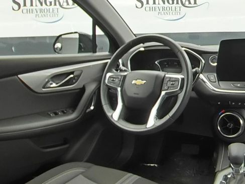 Used 2025 Chevrolet Blazer LT AWD/4WD image 16