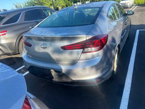 Used 2020 Hyundai Elantra SEL w/ Cargo Package (C1) FWD image 4