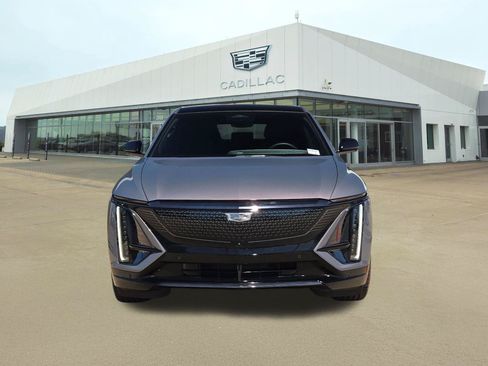 Certified 2024 Cadillac Lyriq Sport RWD image 2