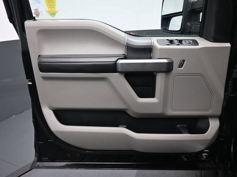 Used 2017 Ford F150 XLT w/ Equipment Group 301A Mid image 9