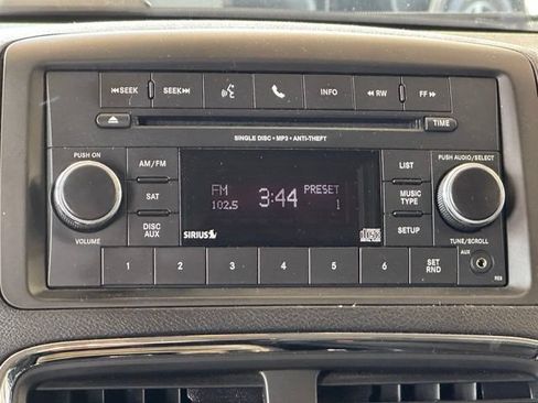 Used 2015 Dodge Grand Caravan SE w/ Quick Order Package 29E SE FWD image 11