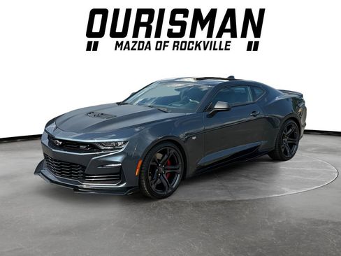 Used 2023 Chevrolet Camaro SS RWD image 2