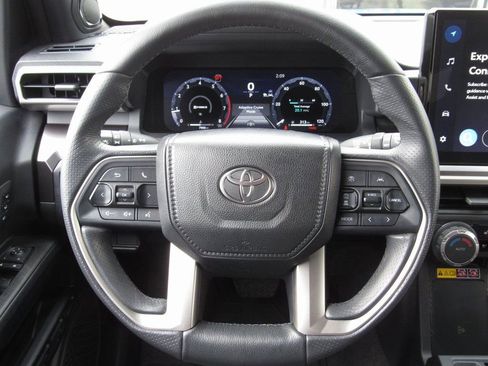 New 2025 Toyota 4Runner TRD Off-Road Premium AWD/4WD image 26