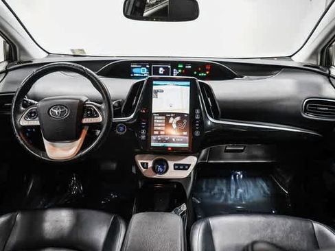 Certified 2017 Toyota Prius Prime Advanced image 12