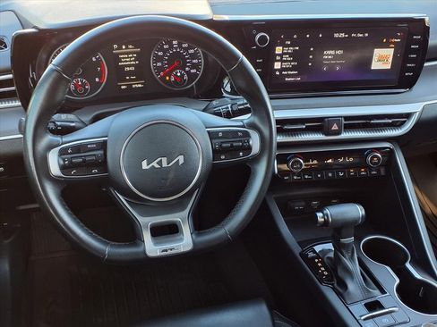 Used 2023 Kia K5 GT-Line w/ GT-Line Premium Package image 13