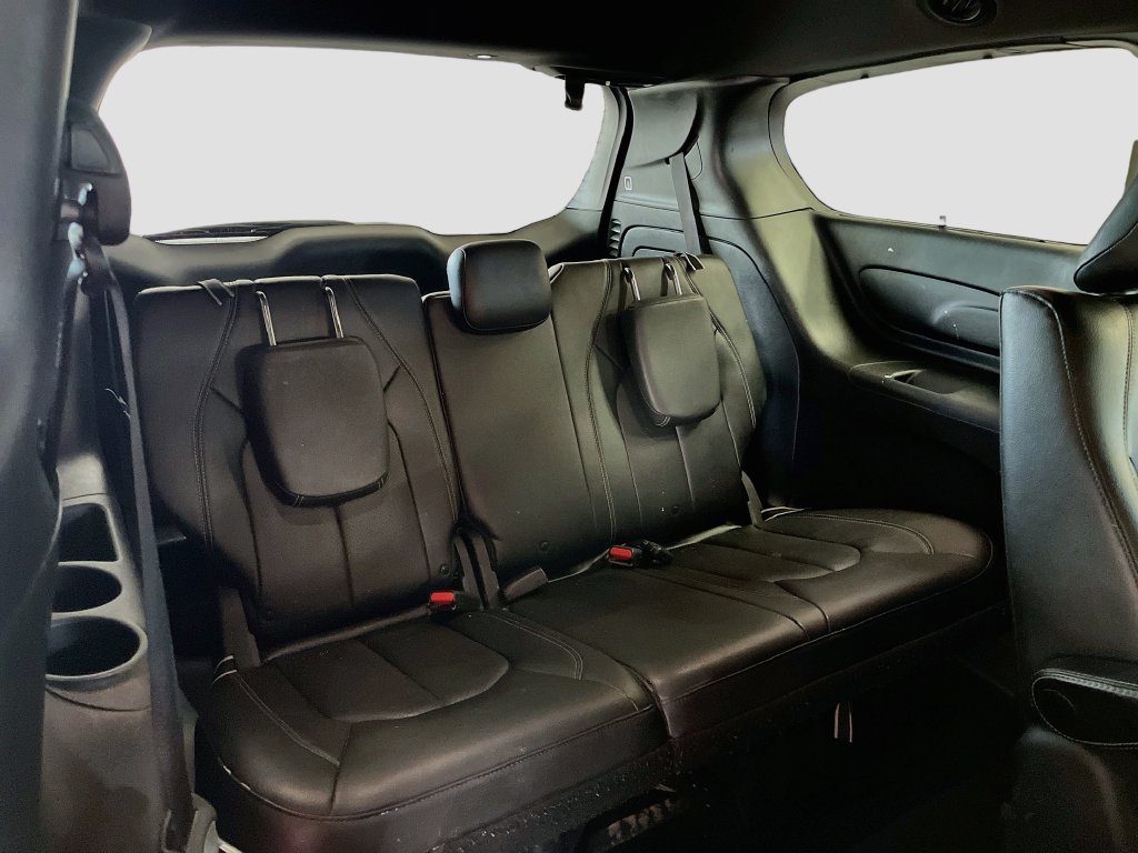 Used 2020 Chrysler Pacifica Touring-L w/ S Appearance Package FWD image 27