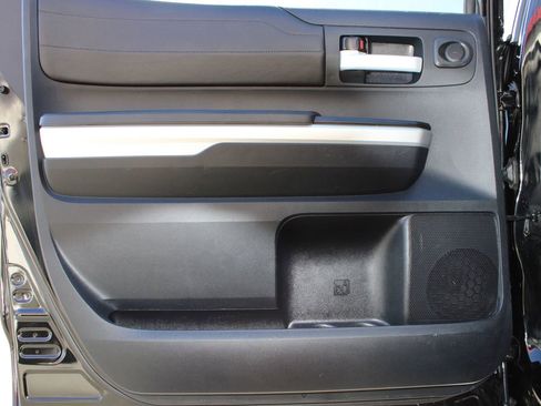 Used 2016 Toyota Tundra Limited w/ Limited Premium Package image 22