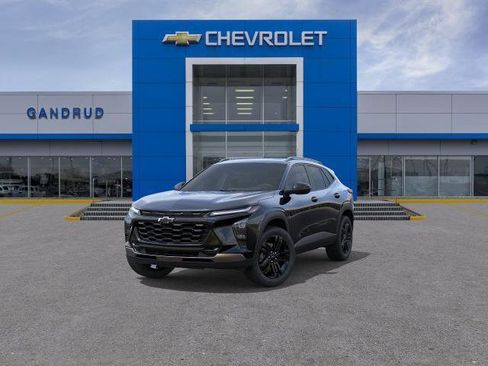 New 2026 Chevrolet Trax ACTIV w/ Sunroof Package FWD image 32