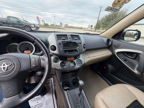 Used 2011 Toyota RAV4 Limited image 13