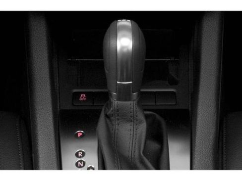Used 2015 Volkswagen Eos Komfort FWD image 11