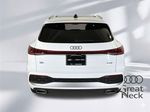 Certified 2025 Audi Q5 Premium w/ Convenience Package image 23