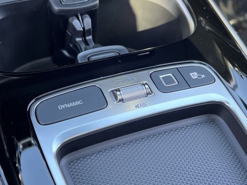 New 2026 Mercedes-Benz GLB 250 4MATIC image 32