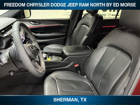 Used 2024 Jeep Grand Cherokee L Overland image 8