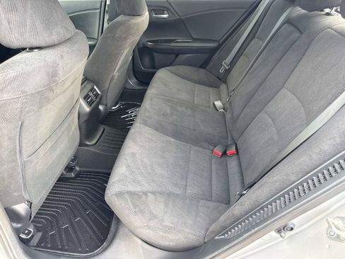 Used 2015 Honda Accord Hybrid Sedan image 16