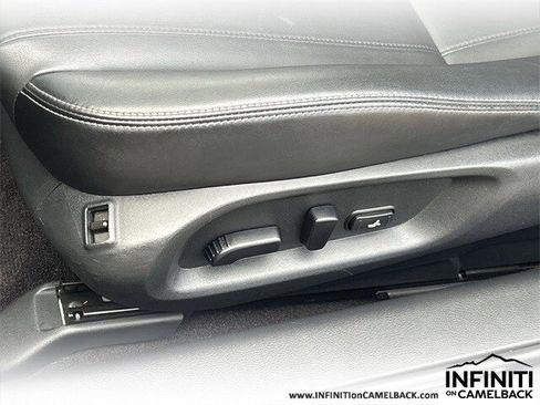 Used 2019 INFINITI Q60 3.0t Luxe w/ Essential Package image 23