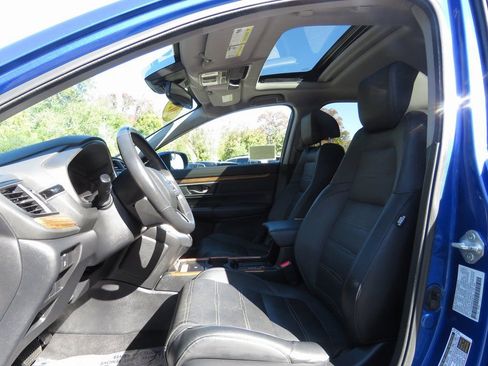 Used 2022 Honda CR-V Touring image 11