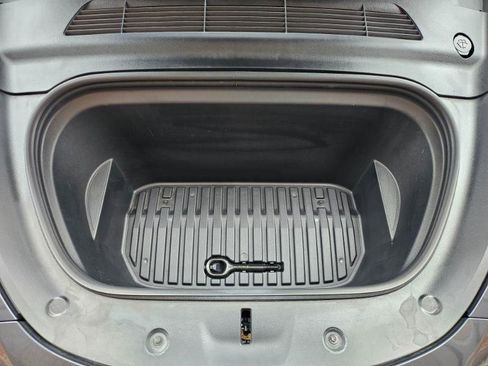 Used 2023 Tesla Model Y Long Range image 26