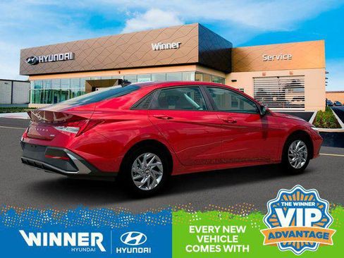 New 2025 Hyundai Elantra Blue image 9