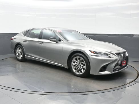Used 2019 Lexus LS 500 AWD w/ Accessory Package (Z2) image 8