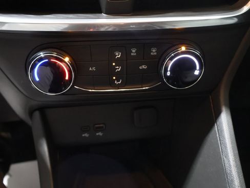 Used 2024 Buick Encore GX Preferred image 27