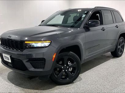 Used 2024 Jeep Grand Cherokee Altitude