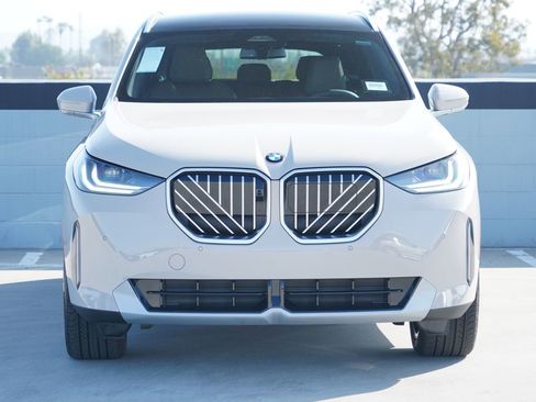 New 2026 BMW X3 xDrive30 w/ Premium Package AWD/4WD image 2