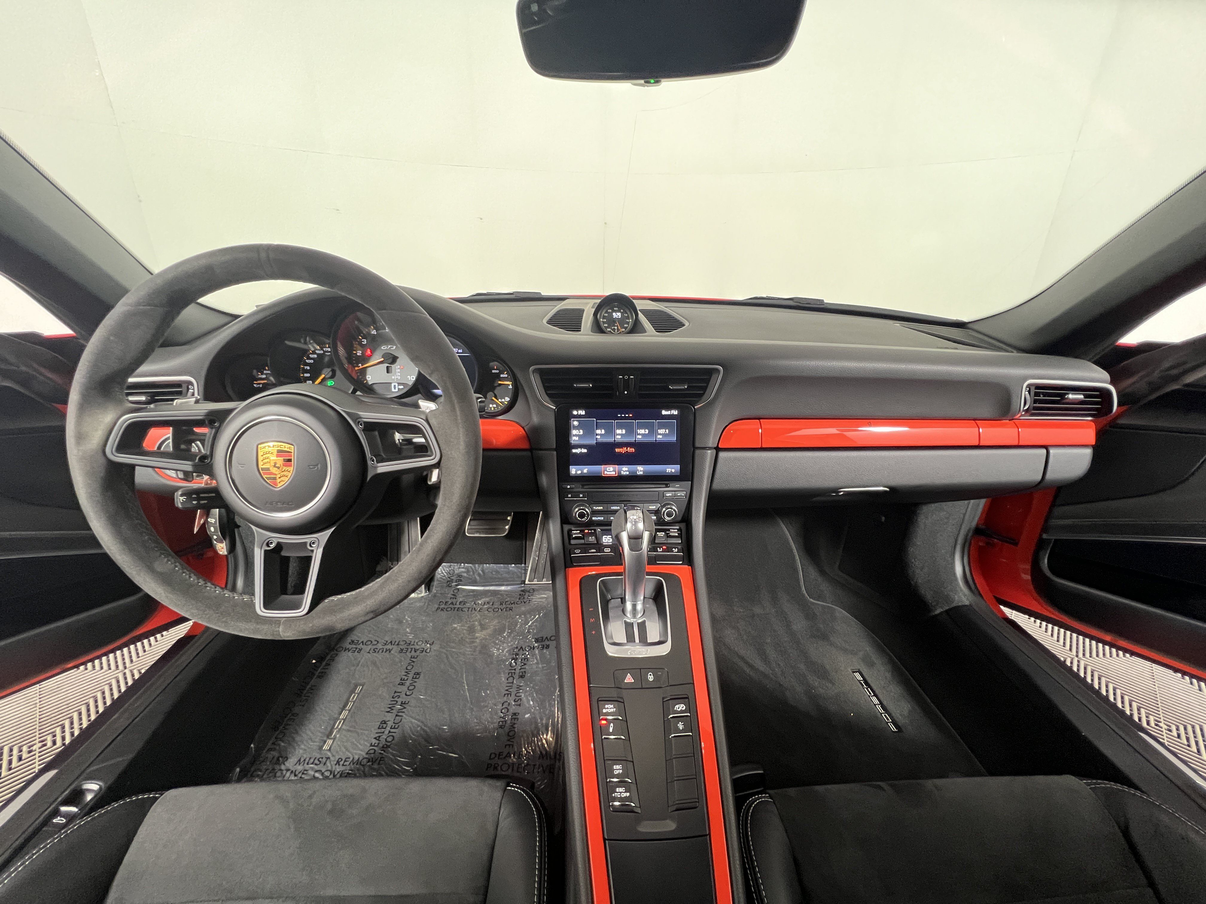 Certified 2018 Porsche 911 GT3 RWD image 13