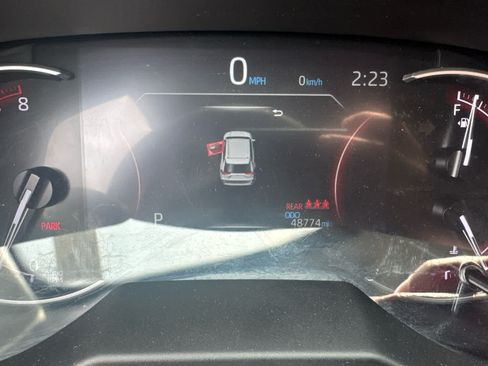 Used 2023 Toyota RAV4 LE FWD image 8