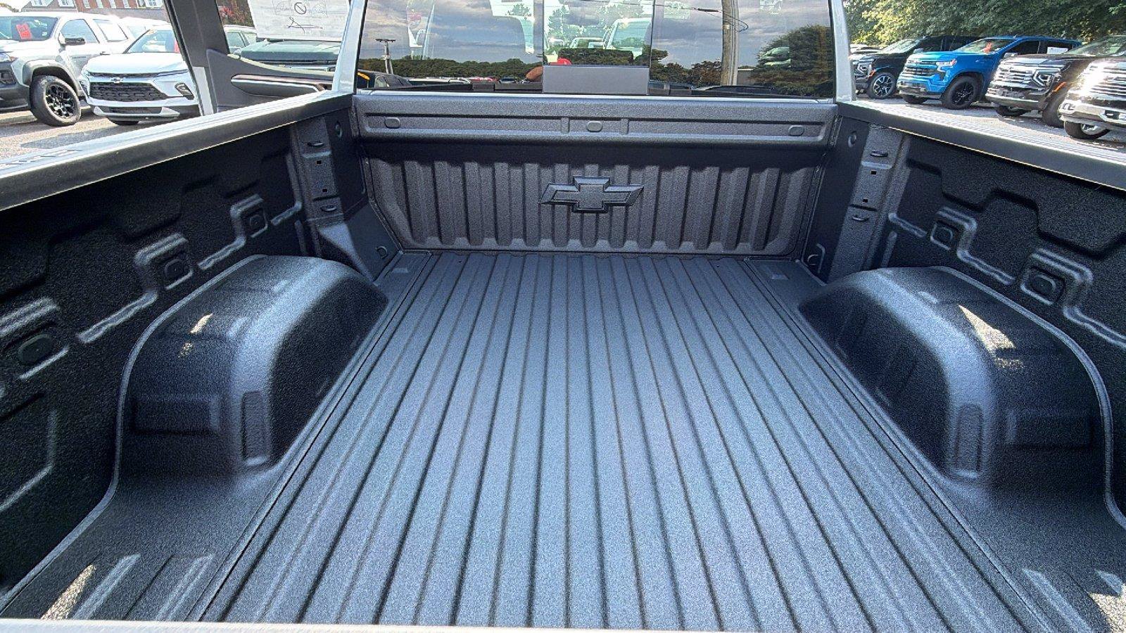 New 2026 Chevrolet Silverado 1500 RST w/ RST All Star Premium Package AWD/4WD image 13