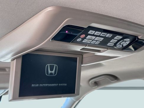 Used 2017 Honda Pilot Elite image 19