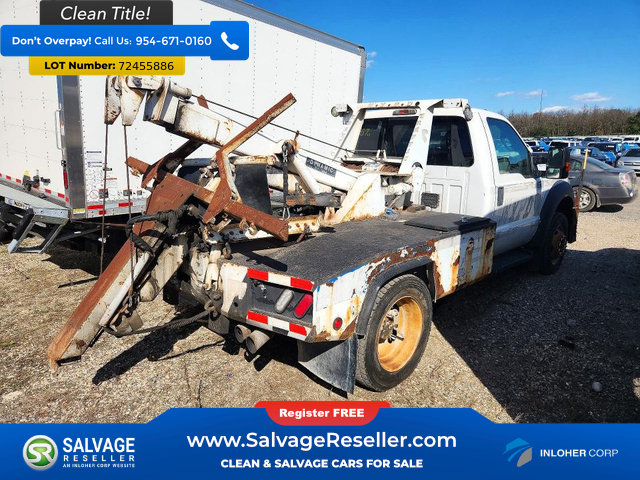 Used 2014 Ford F550 4x4 Regular Cab Super Duty image 4