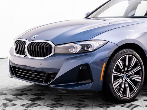 Certified 2025 BMW 330i xDrive Sedan AWD/4WD image 39