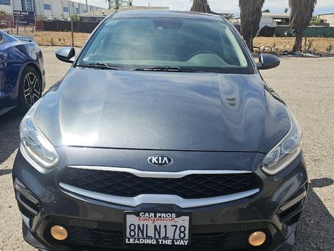 Used 2020 Kia Forte LXS FWD image 2
