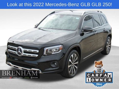Used 2022 Mercedes-Benz GLB 250 w/ Premium Package image 1