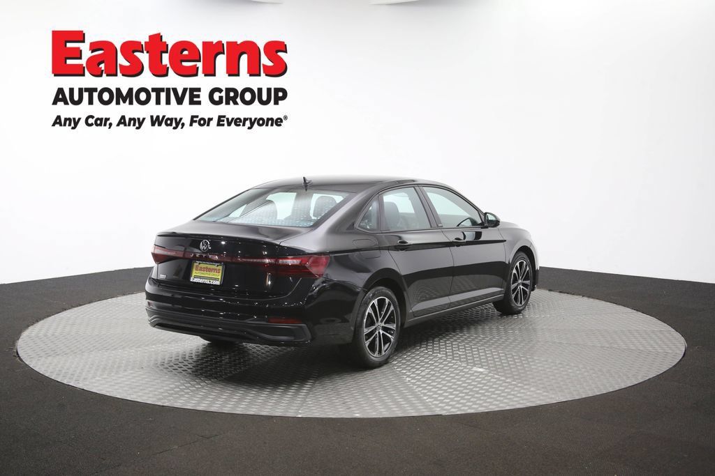 Used 2025 Volkswagen Jetta Sport FWD image 40
