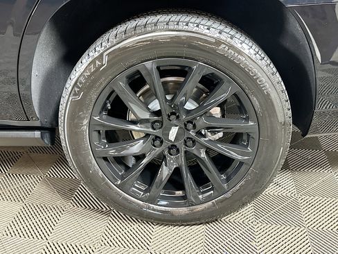 Used 2025 Cadillac Escalade Sport Platinum w/ LPO, Floor Liner Package AWD/4WD image 35