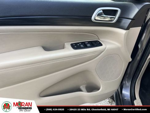 Used 2021 Jeep Grand Cherokee Laredo AWD/4WD image 15