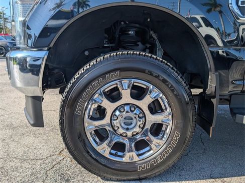 Used 2022 Ford F350 Lariat w/ Lariat Ultimate Package image 18