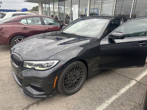 Used 2020 BMW 330i xDrive Sedan w/ M Sport Package image 2