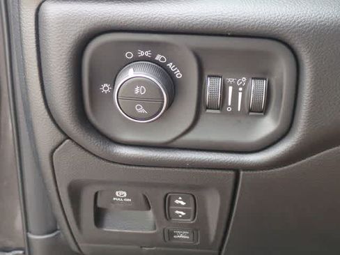 New 2026 RAM 1500 Laramie w/ Night Edition AWD/4WD image 30