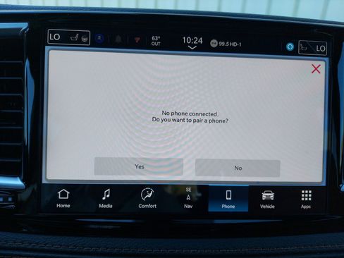 New 2026 Chrysler Pacifica Pinnacle image 16