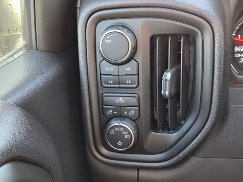 Used 2024 Chevrolet Silverado 1500 Custom Trail Boss w/ LPO, Dark Essentials Package image 20